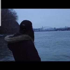 Meet your Posher, Maura